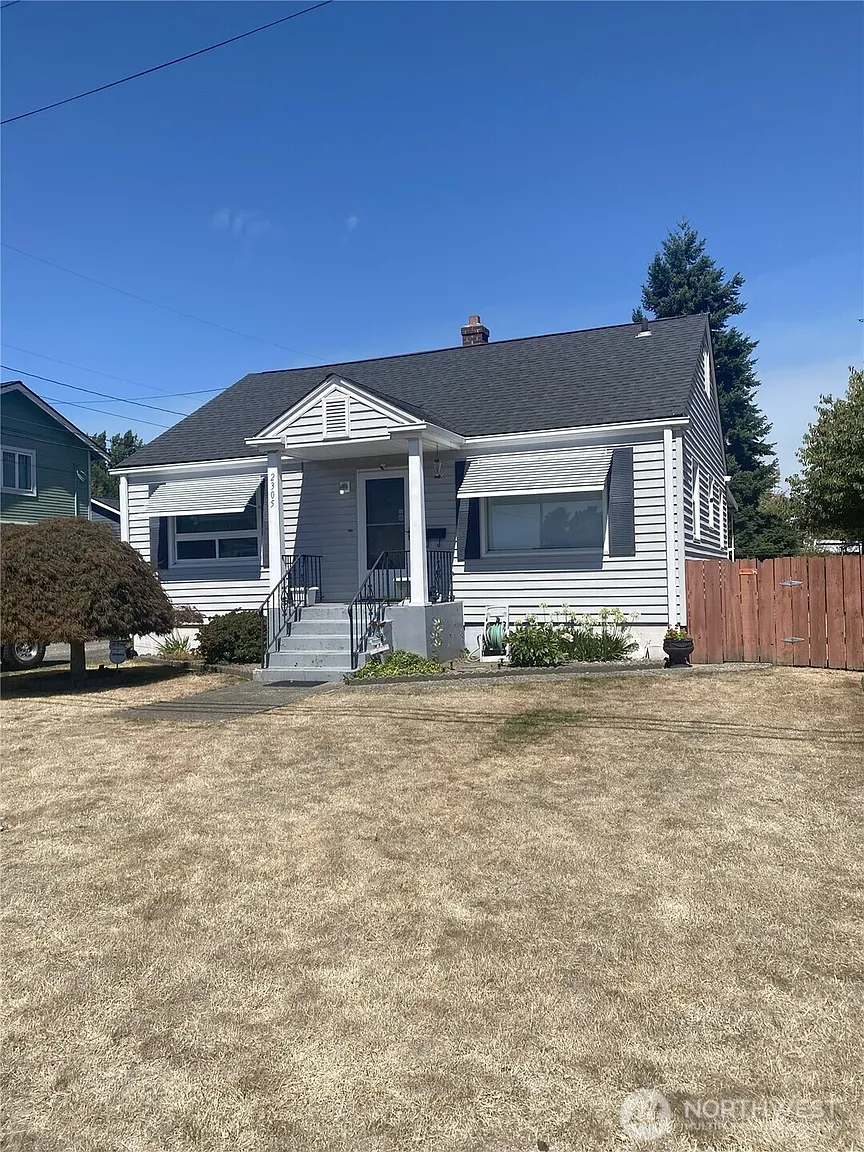 2305 S 25th St photo 1