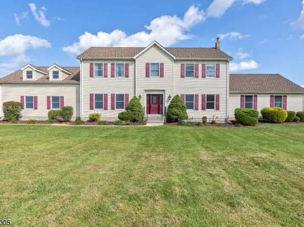 108 Rake Factory Rd, Franklin Twp., NJ 08822