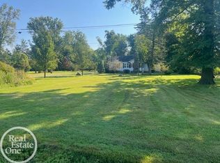 6447 Meldrum Rd, Fair Haven, MI 48023