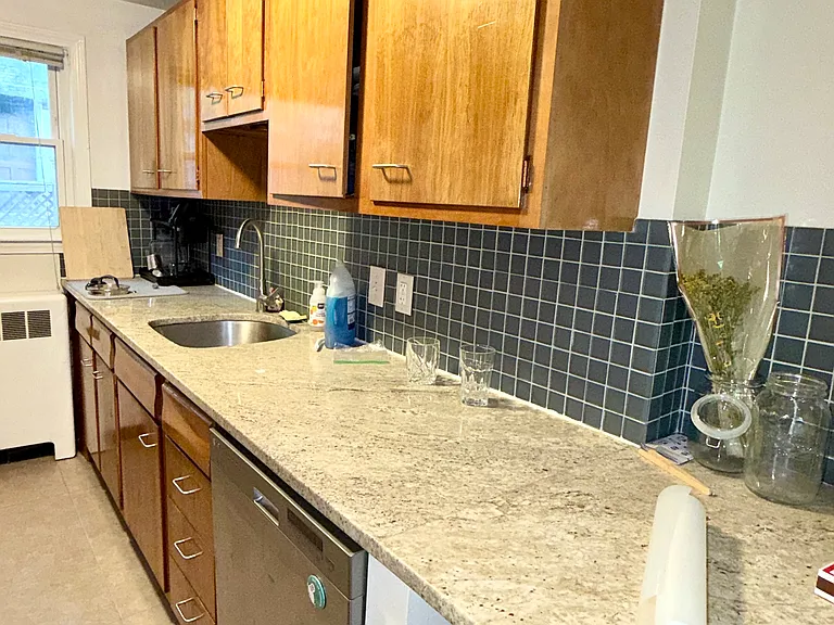 8 Kenwood St #4 — Photo 2