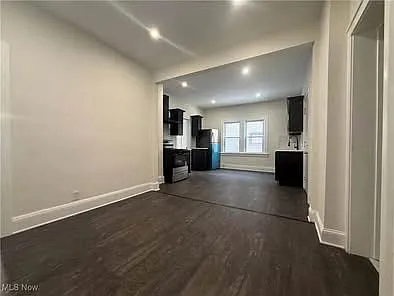 2085 W 11th St #1 — Photo 12