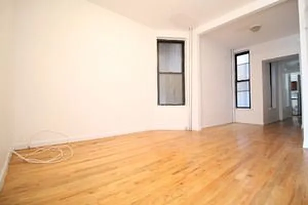 Rented by Platinum Properties | media 33