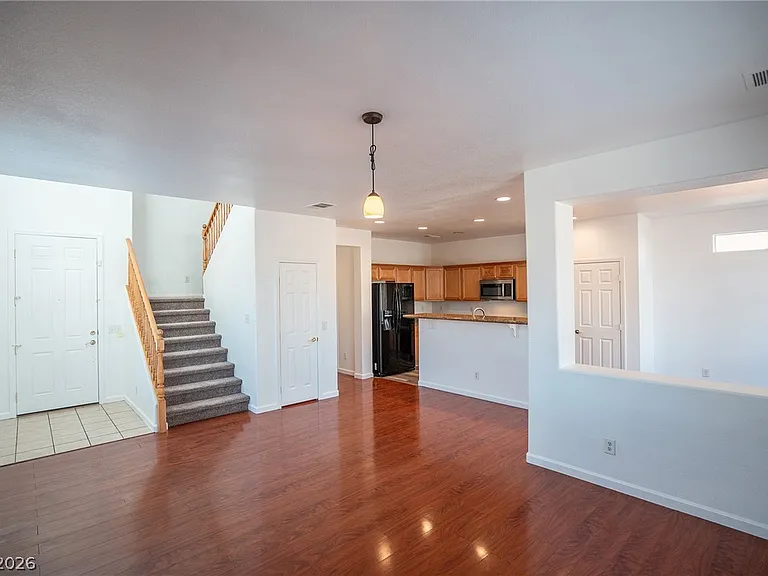 9068 Bold Venture Ct — Photo 2