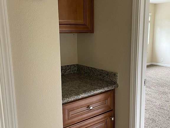 2nd image of 3671 Skyline Dr
