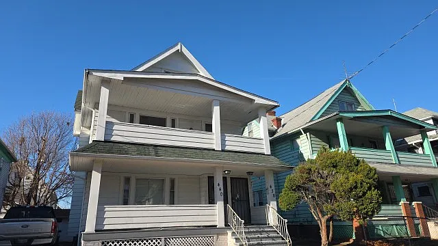 438 Eddy Rd — Photo 1