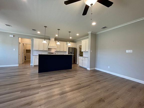 3rd image of 1703 Sudbury Dr