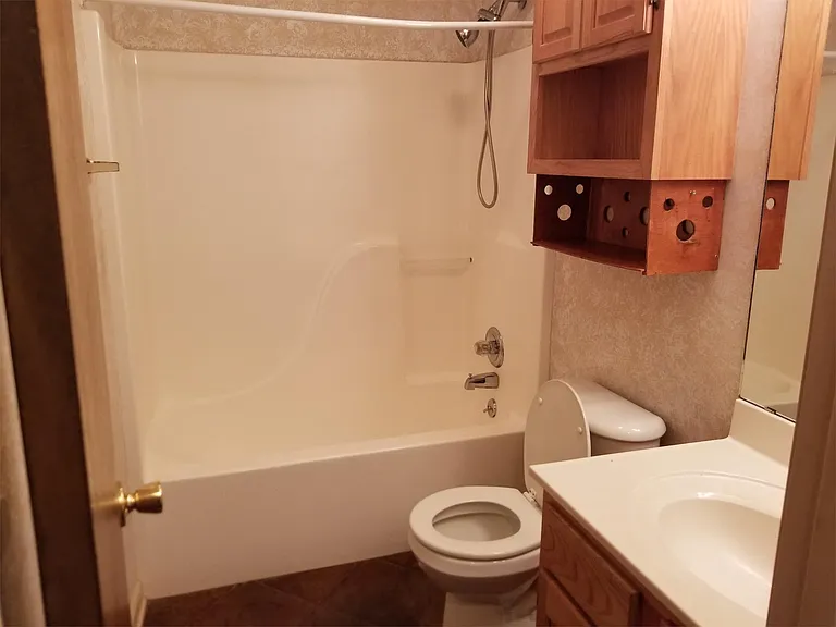 335 Old Corinth Rd #2 — Photo 8