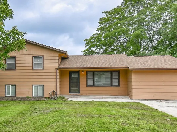 505 H St, Palmyra, NE 68418