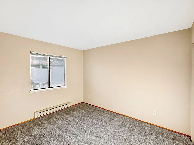 3330 Del Monte Blvd — Photo 9