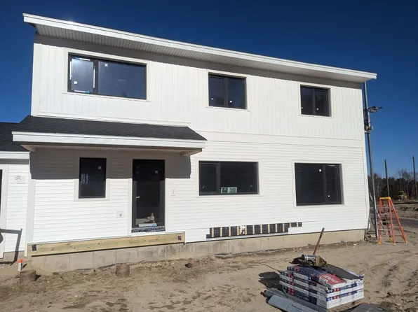 39 Windsor Lane #B, Hudson, NH 03051