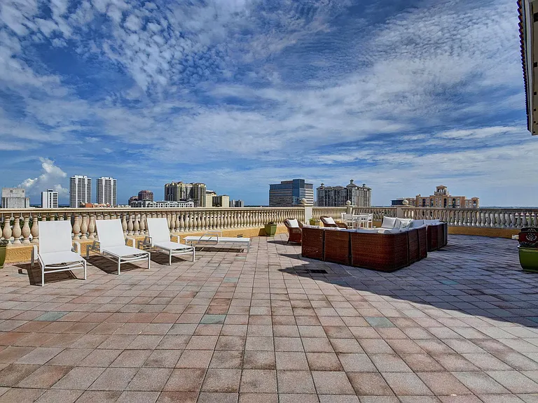 403 S Sapodilla Ave #502 — Photo 45