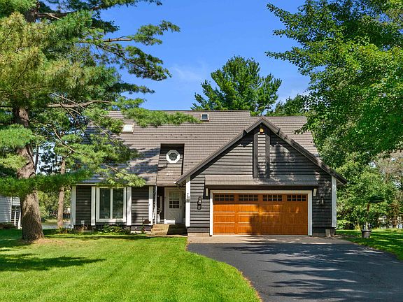 5th image of 836 Manchester Ct