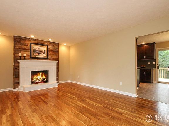 3rd image of 1516 Southlawn Dr SW