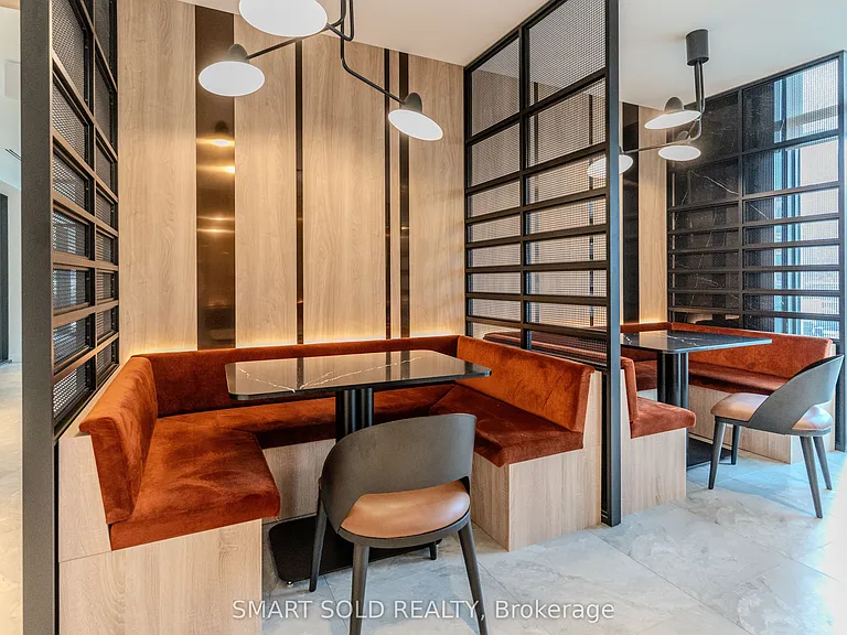 252 Church St #5609 — Photo 32