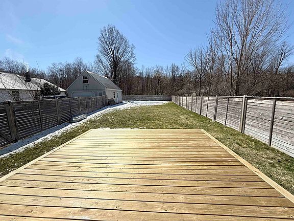 3rd image of 442 East Main Street