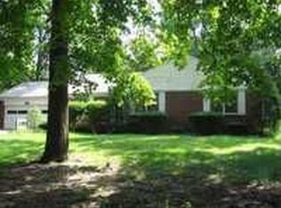 5121 Eastbourne Dr, Indianapolis, IN