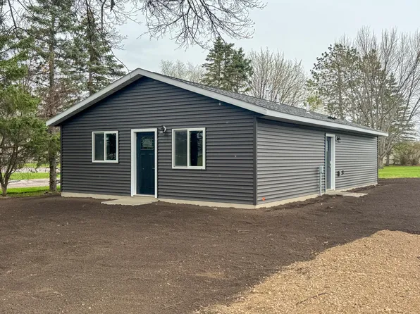 902 7th Ave NE, Little Falls, MN 56345