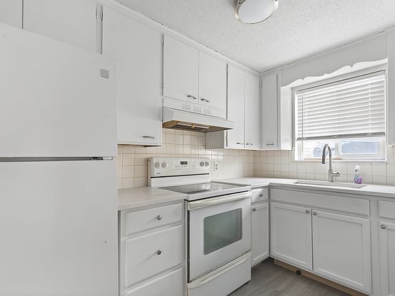 5th image of 1613 Kimbark St #4