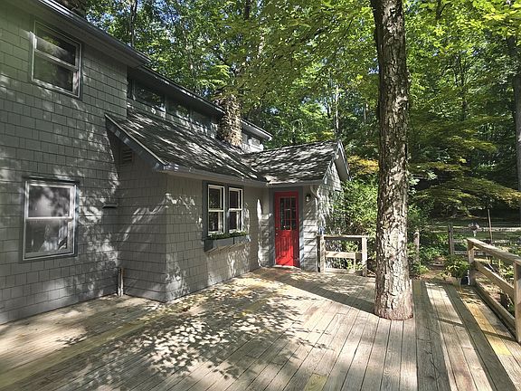 3rd image of 17 Bradley Lane