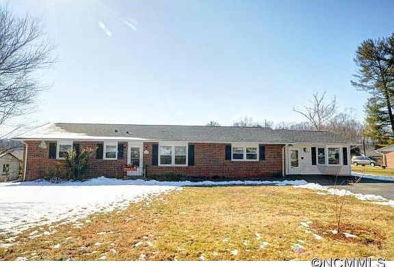 1st image of 406 Whispering Hills Dr
