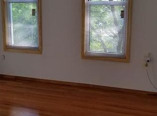 122 Norman Ave APT 3L, Brooklyn, NY 11222
