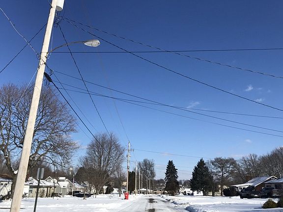 5th image of 3833 Huntmere Ave