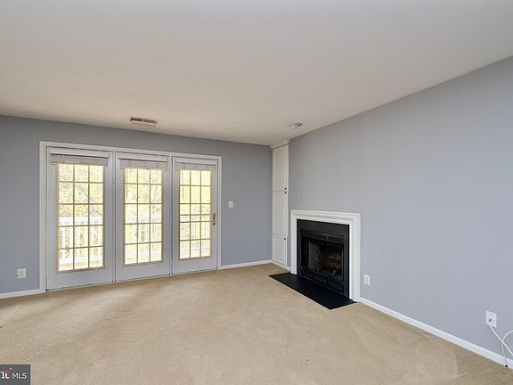 5th image of 7511 Ashby Ln Unit J