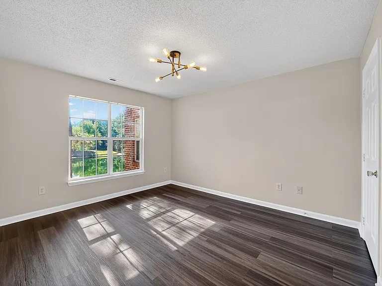 4246 Villas Dr #704 — Photo 15