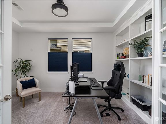 4th image of 13625 196th Avenue E