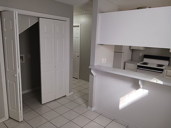 4th image of 2202 W Elisa Ln #4