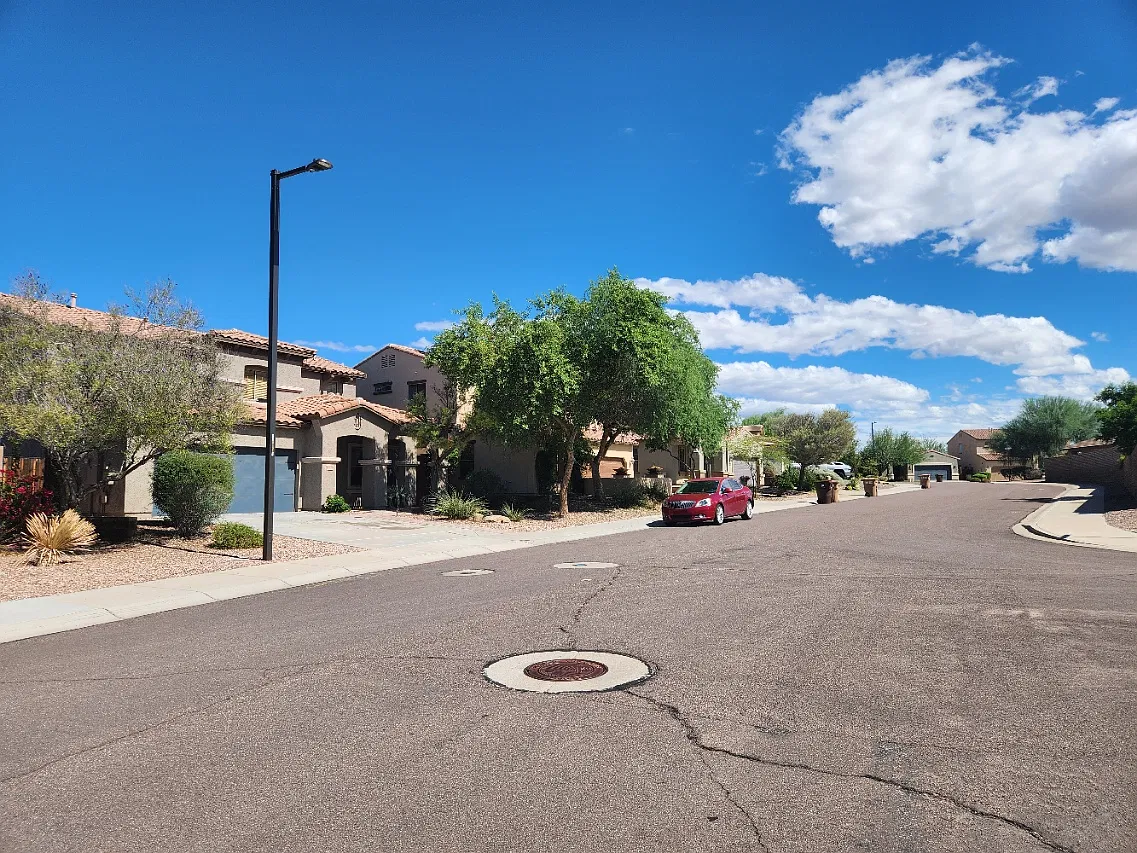 4 bed, 2439 sqft, $1,000 — Photo 1