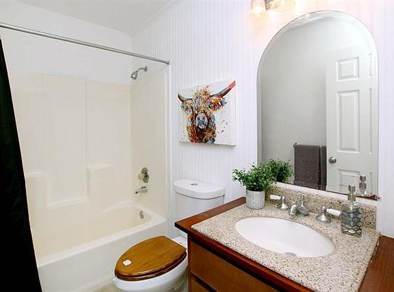 Ground floor bathroom