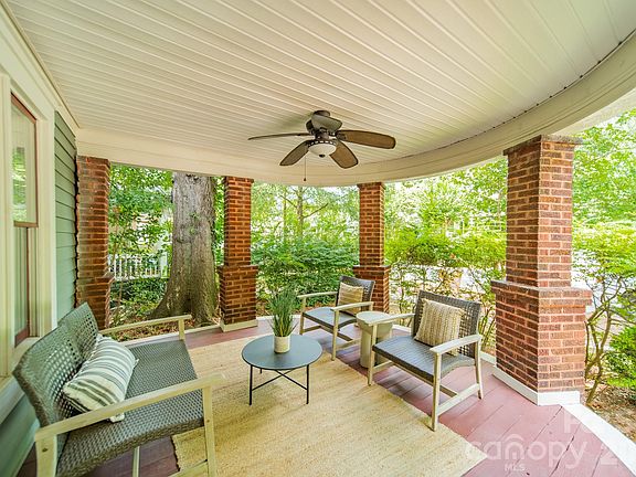 2nd image of 219 W Park Ave