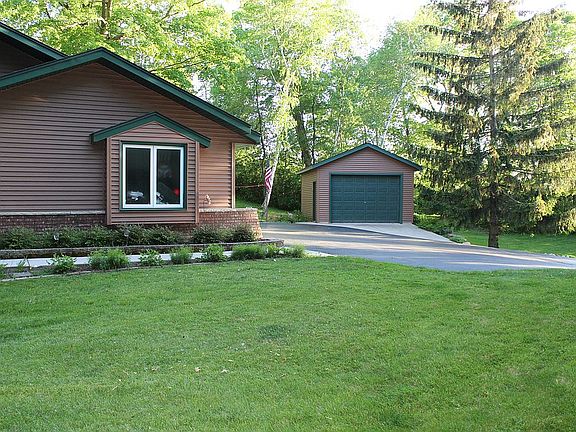 2nd image of 4165 Old Homestead Dr