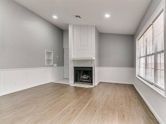 5th image of 2739 Indian Creek Blvd