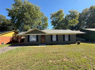 4820 Applestone St, Memphis, TN 38109