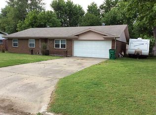 2504 Trudi Pl, Springdale, AR 72762