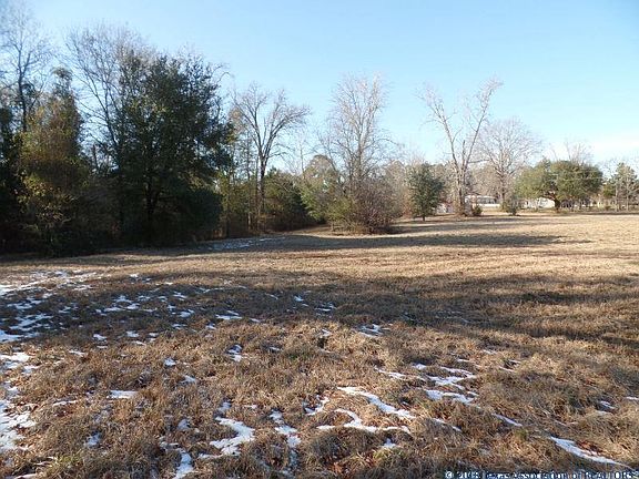 3rd image of 310 Bragg Dr