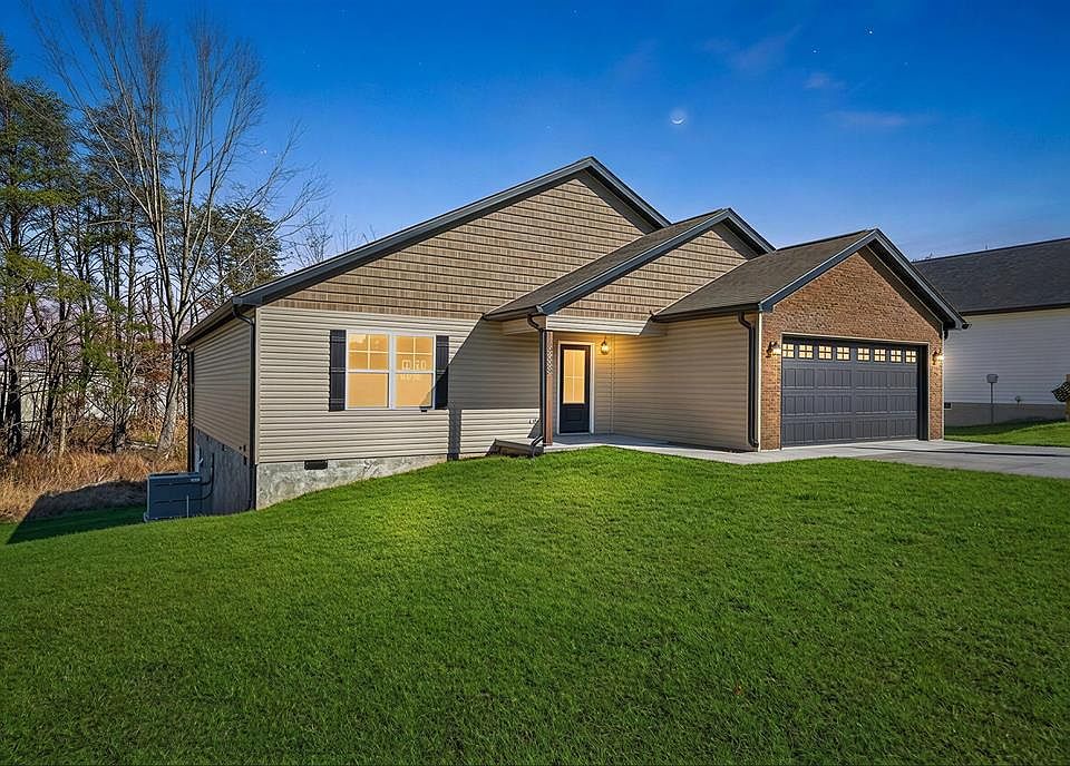 1st image of 158 Sky View Meadow Dr