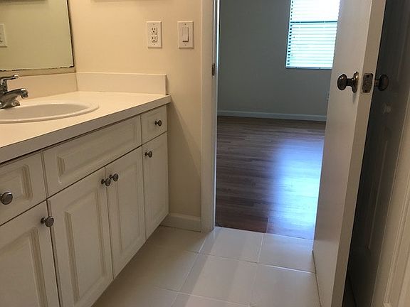 3rd image of 14935 SW 104th St APT 205