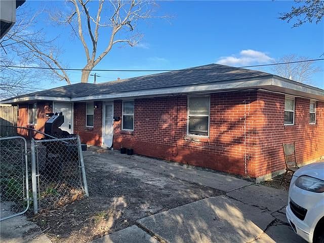 1st image of 2028 James Dr