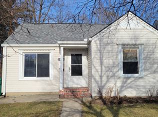 28620 Krauter St, Garden City, MI 48135