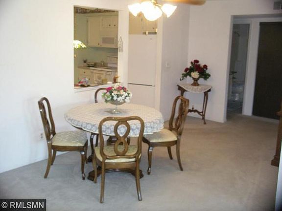4th image of 2670 Oxford St N APT 209