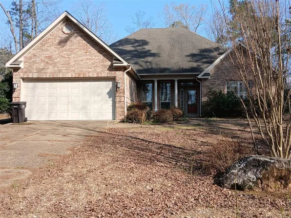 4 Cifuentes Way, Hot Springs Village, AR 71909