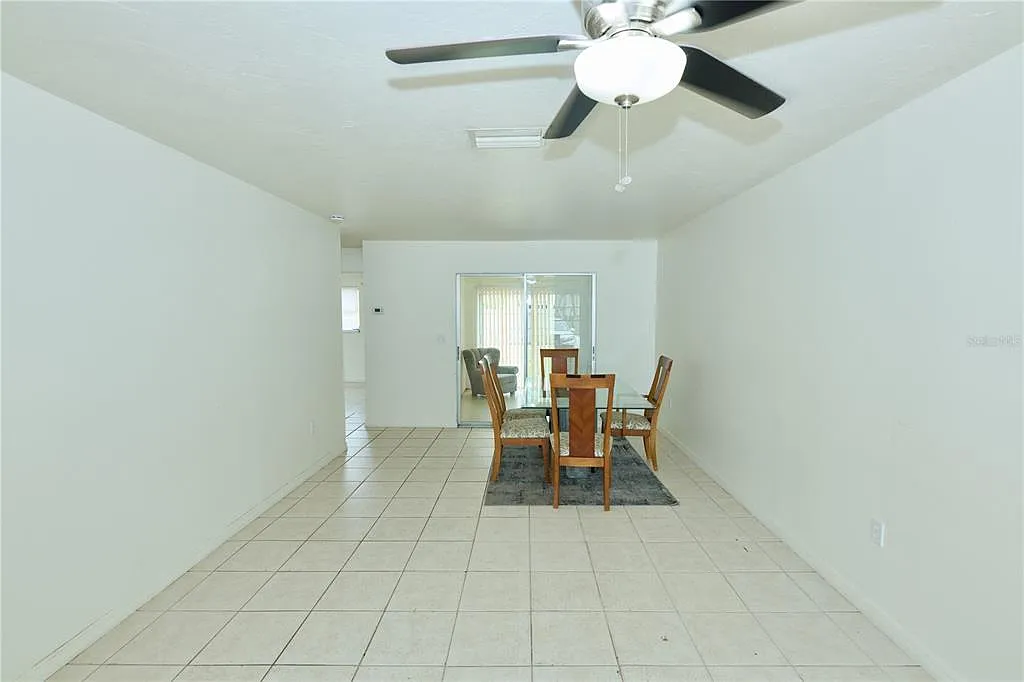 2 bed, 2.0 bath, 1940 sqft, $2,000 — Photo 4