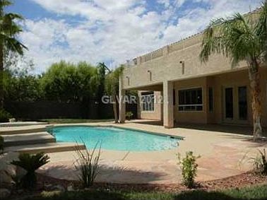 4th image of 9461 Verneda Ct