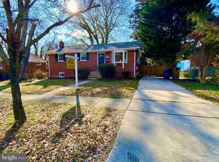 11120 Schuylkill Rd, Rockville, MD 20852