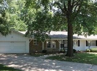 10710 W 71st St, Shawnee, KS 66203