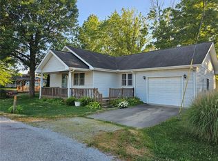 7 Evergreen Dr, Greenup, IL 62428