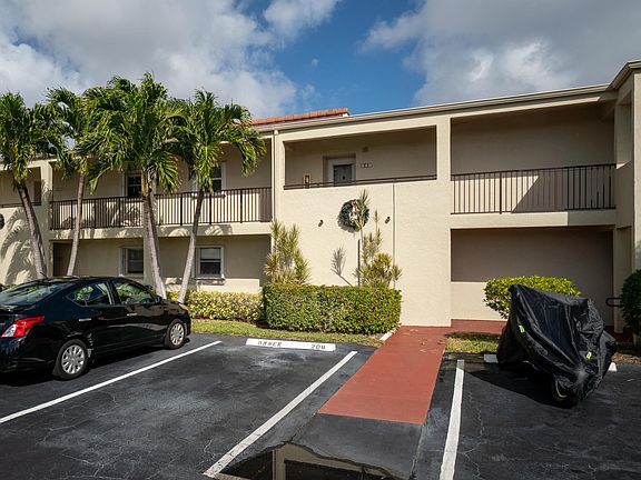 5th image of 2528 Boundbrook Drive S #208